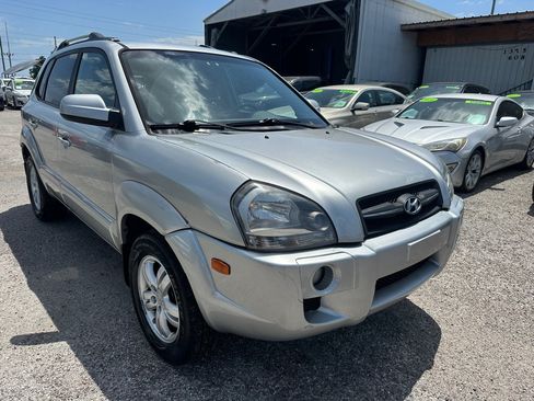 Used 2007 Hyundai Tucson SE FWD image 1