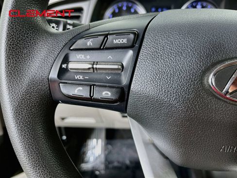 Used 2020 Hyundai Elantra SEL FWD image 14