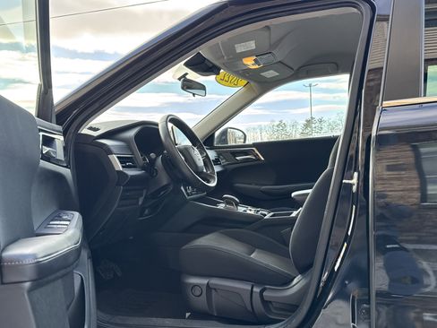 Used 2022 Mitsubishi Outlander ES image 9