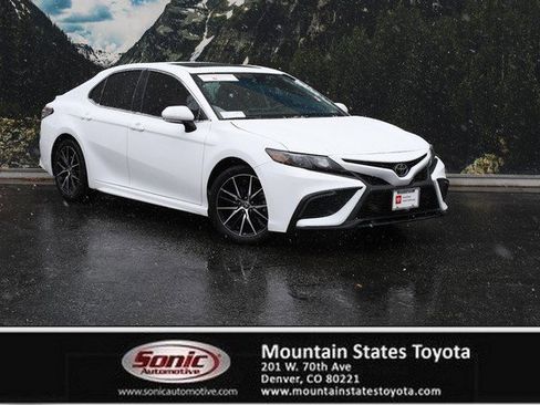 Certified 2023 Toyota Camry SE image 1