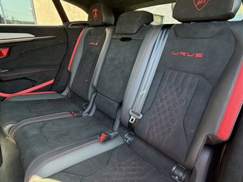 Used 2024 Lamborghini Urus Performante image 15