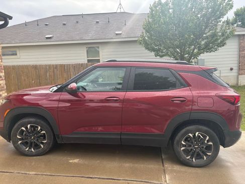 Used 2023 Chevrolet TrailBlazer LT FWD image 15