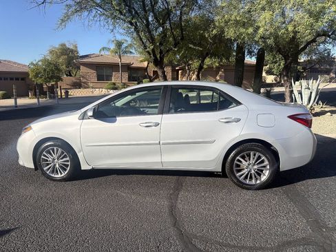 Used 2014 Toyota Corolla LE FWD image 5