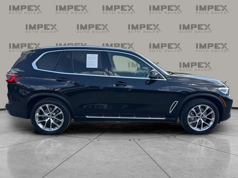 Used 2023 BMW X5 xDrive40i w/ Premium Package image 7