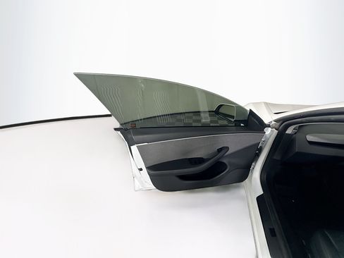 Used 2025 Tesla Model 3 Long Range RWD image 12