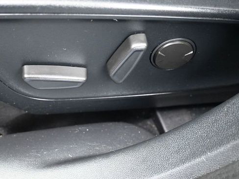 Used 2020 Ford Escape SEL image 12