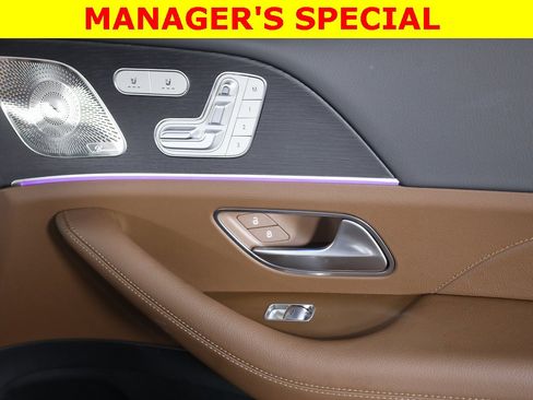 Used 2025 Mercedes-Benz GLE 450e 4MATIC image 48