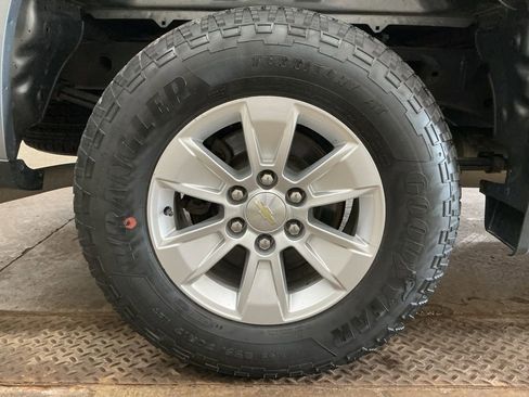 Used 2020 Chevrolet Silverado 1500 LT w/ All-Star Edition image 27