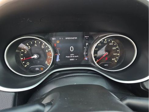 Used 2020 Jeep Compass Limited image 22