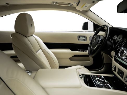 Used 2017 Rolls-Royce Wraith RWD image 58