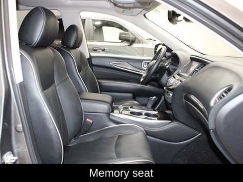 Used 2020 INFINITI QX60 Luxe w/ Essential Package image 17