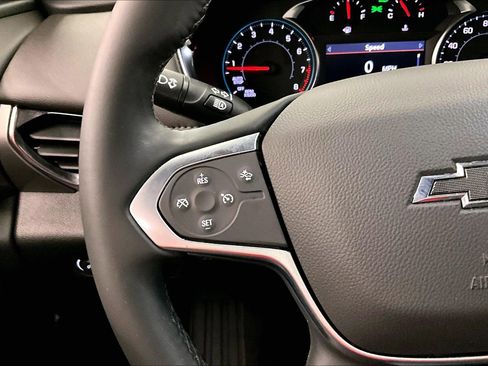 Used 2023 Chevrolet Traverse LT FWD image 52