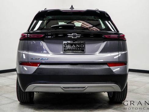 Used 2023 Chevrolet Bolt EUV LT image 8