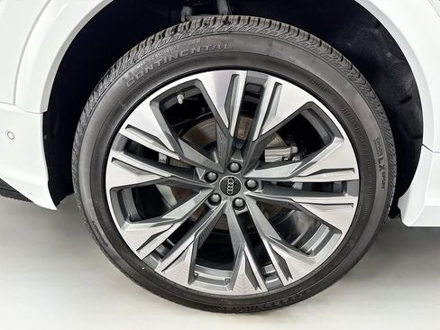 New 2026 Audi Q8 Prestige image 32