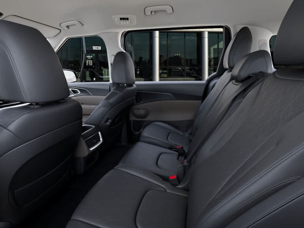 New 2027 Kia Carnival LXS FWD image 18