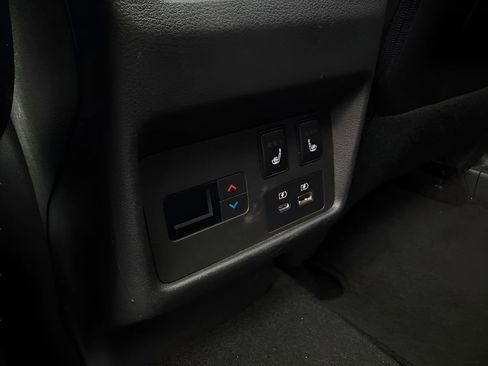 Used 2021 Nissan Rogue Platinum AWD/4WD image 33