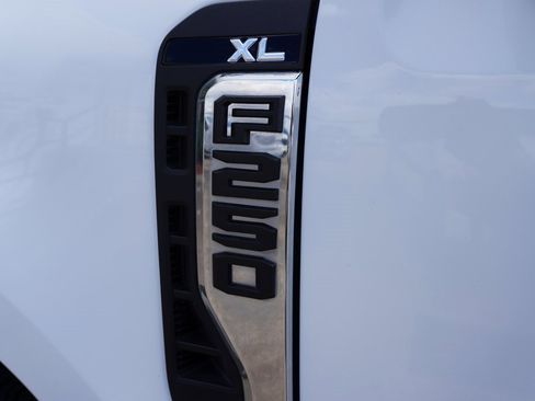 Used 2023 Ford F250 XL w/ FX4 Off-Road Package image 29