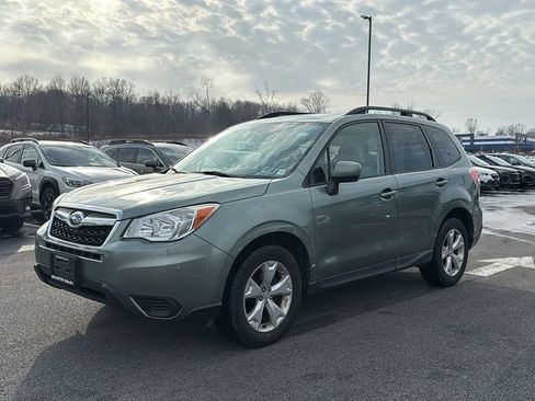 Used 2016 Subaru Forester 2.5i Premium image 3