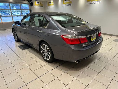 Used 2015 Honda Accord Sport image 15