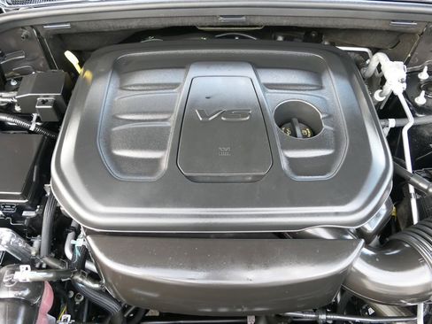 Used 2021 Jeep Grand Cherokee Laredo image 31