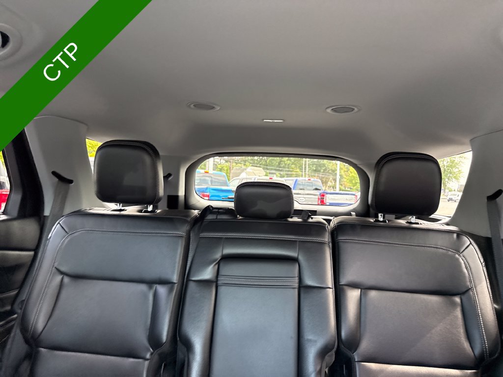 Used 2023 Ford Explorer XLT w/ Equipment Group 202A AWD/4WD image 38