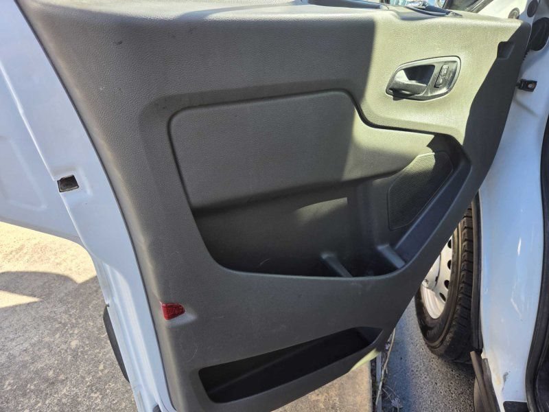 Used 2021 Ford Transit 250 Medium Roof AWD image 5
