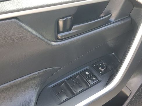 Used 2019 Toyota RAV4 LE image 42