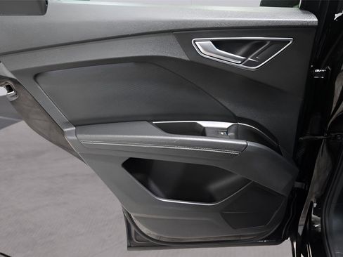 Used 2022 Audi Q4 e-tron Premium image 14