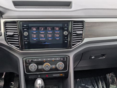 Used 2023 Volkswagen Atlas SE w/ Panoramic Sunroof Package AWD/4WD image 19