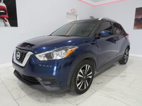 Used 2020 Nissan Kicks SV FWD image 8