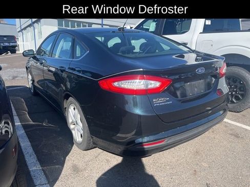 Used 2014 Ford Fusion SE FWD image 3