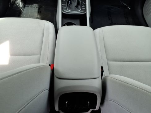 Certified 2025 Hyundai Kona SEL FWD image 17