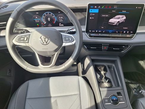New 2026 Volkswagen Tiguan SE image 20