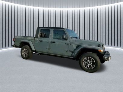 New 2026 Jeep Gladiator Sport