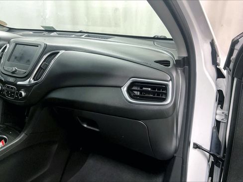 Used 2023 Chevrolet Equinox LT image 13