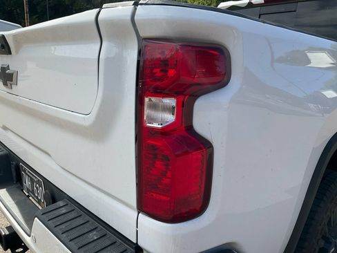 Used 2022 Chevrolet Silverado 2500 LT w/ Z71 Sport Edition AWD/4WD image 22
