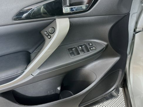 Used 2024 Mitsubishi Eclipse Cross SE AWD/4WD image 15