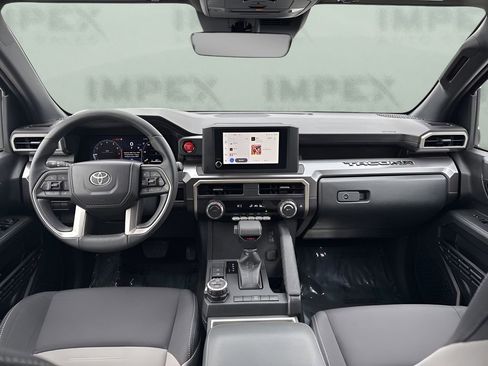 Used 2025 Toyota Tacoma TRD Off-Road image 11