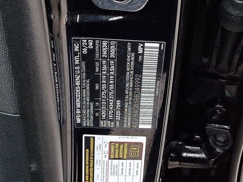 Used 2024 Mercedes-Benz GLE 450e 4MATIC image 29