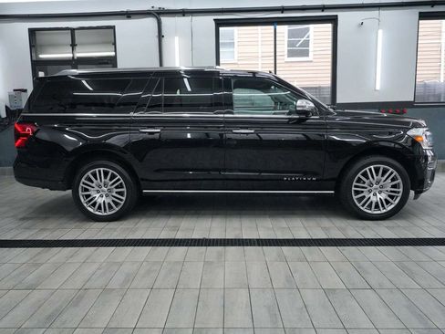 Used 2022 Ford Expedition Max Platinum AWD/4WD image 5