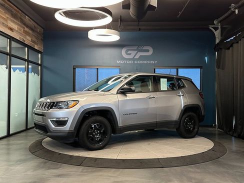 Used 2020 Jeep Compass Sport w/ Cold Weather Group AWD/4WD image 7