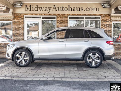 Used 2019 Mercedes-Benz GLC 300 w/ Driver Assistance Package image 4
