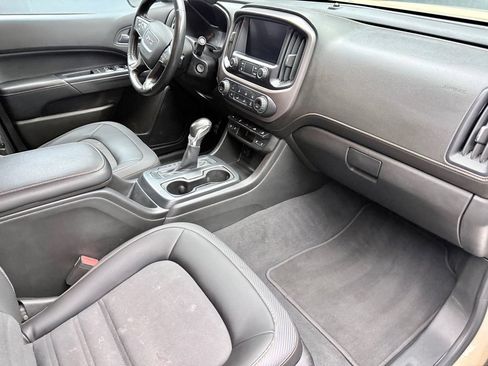 Used 2022 GMC Canyon AT4 AWD/4WD image 11
