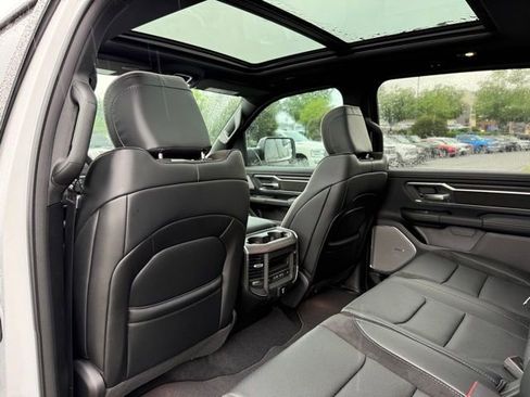 New 2026 RAM 1500 Laramie AWD/4WD image 28