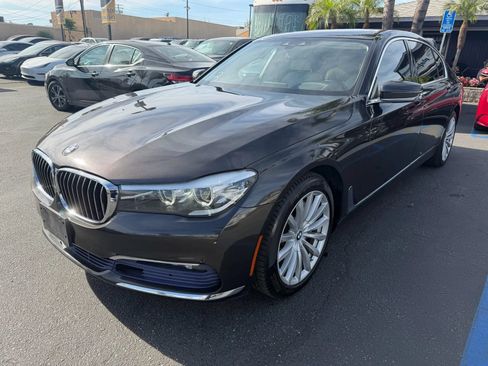 Used 2016 BMW 740i RWD image 3