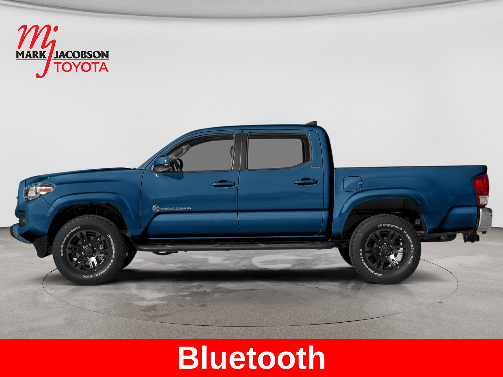 Used 2017 Toyota Tacoma TRD Off-Road w/ Premium & Technology Package RWD image 4