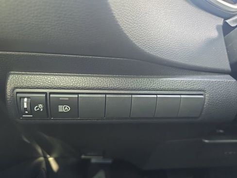 Certified 2025 Toyota Corolla XSE image 25