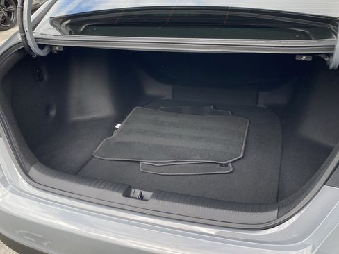 Used 2025 Honda Accord Sport image 12