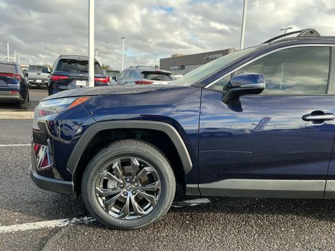 Used 2024 Toyota RAV4 Limited image 26