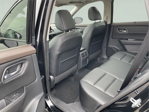 Used 2021 Nissan Rogue SV w/ Premium Package image 15